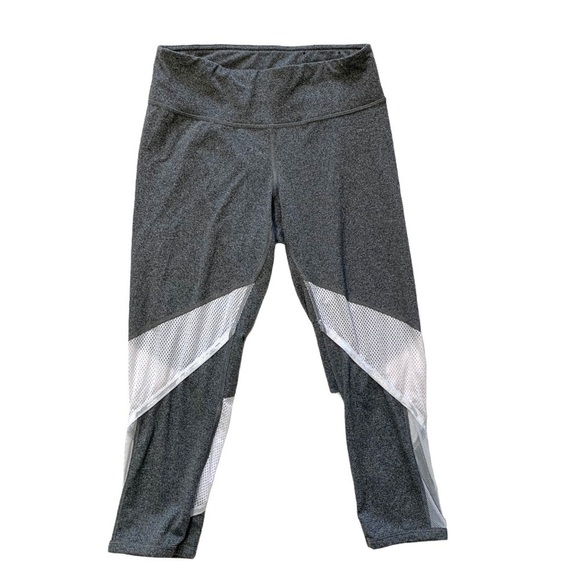 Champion Gray & White Mid-Rise Mesh Capri Leggings - Picture 11 of 17